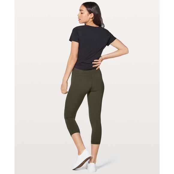 Lululemon Wunder Under Crop (Hi-Rise) Luxtreme 21" Size: 4 - Picture 1 of 7